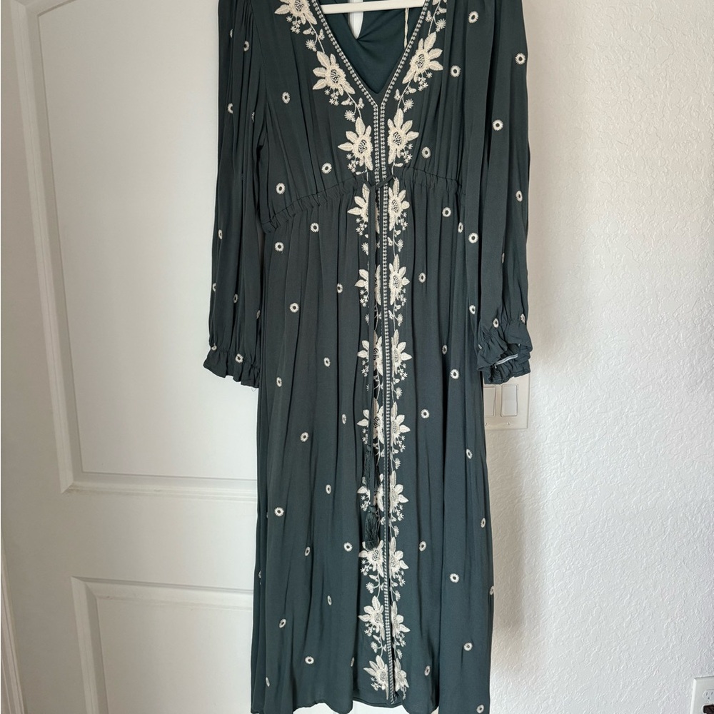 Long sleeve maxi